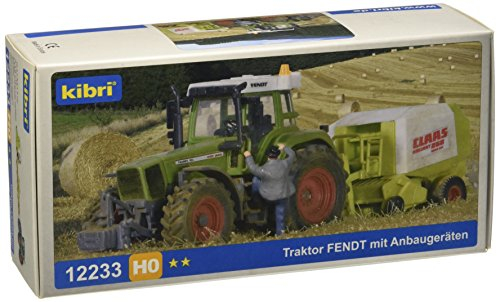 Viessmann 12233 - H0 Traktor FENDT mit Anbaugeräten