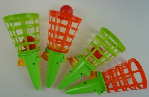 4 Stück große Fangbecher in bunten Farben mit Bällen. Mitgebsel, Mitbringsel,...