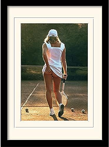 Pyramid International Gerahmter Kunstdruck, mit Bild von Tennisspielerin, mit Wandhalter, A3