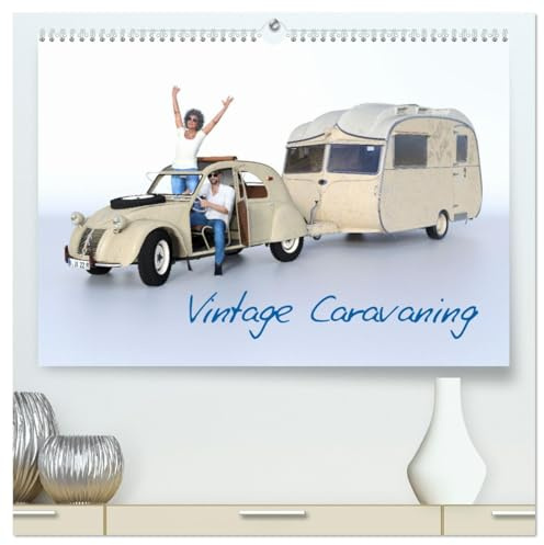 Vintage Caravaning (hochwertiger Premium Wandkalender 2026 DIN A2 quer), Kunstdruck in Hochglanz: Never too old - im Oldtimergespann durch Südfrankreich (CALVENDO Mobilitaet)