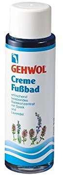 GEHWOL Creme-Fußbad, mit Lavendel belebendes Badekonzentrat, 150 ml