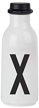 Design Letters Persönliche Wasserflasche (Weiß) - X - BPA-frei, nordisches Design, erhältlich von A-Z, Trinkflasche für unterwegs verwenden, auslaufsicher & drop-safe, spülmaschinenfest, 500 ml, 90 g.