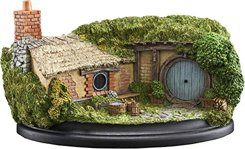 Weta Workshop Lord of The Rings - Hobbit Hole Status (35 BAGSHOT Row - Grey Door)