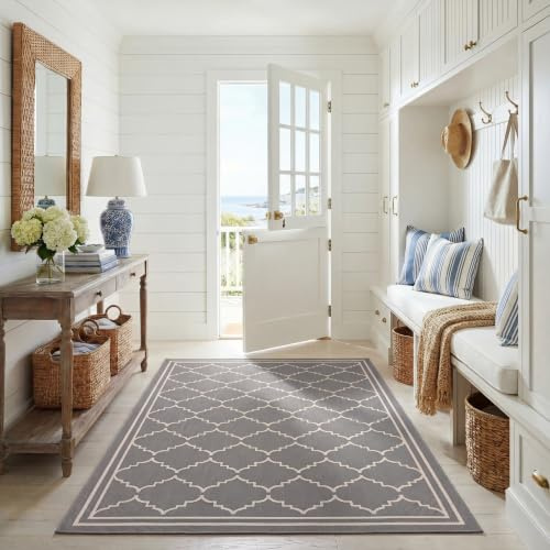 SAFAVIEH Washable Rug Outdoor Courtyard Collection - 6'7 x 9'6, Grey & Beige, Non-Shedding & Easy Cleaning, Ideal for Patio, Backyard, Mudroom (CY6889-246)