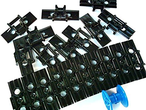 20 Stück LEGO TECHNIC Kettenglieder in schwarz. Dazu eine Kabelrolle in blau.