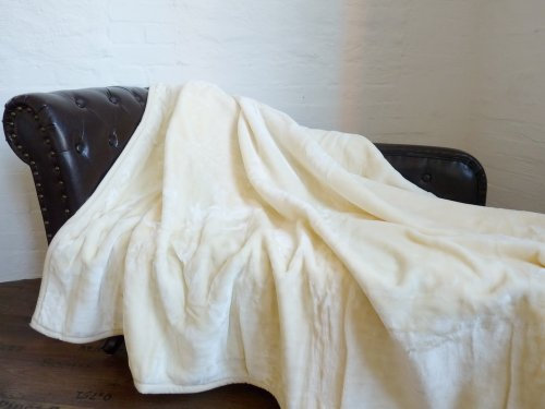 Natur-Fell-Shop Kuscheldecke Tagesdecke Decke Glanz-Design Elfenbein 160x200cm