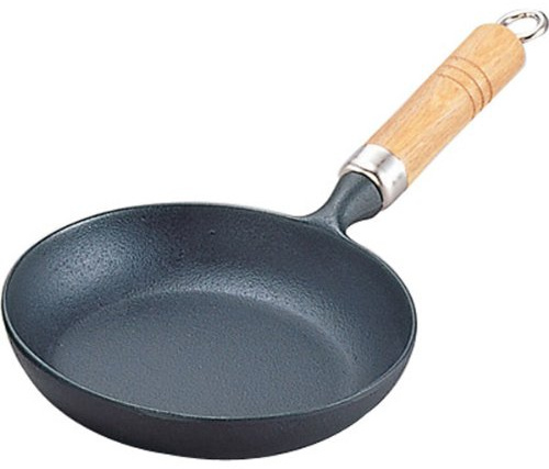 Nambu ironware tree pattern omelette pan 18cm 24004