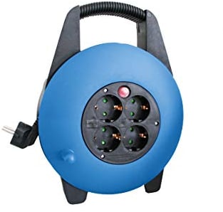 as - Schwabe Kabelbox 15 m H05VV-F 3G1,5 mit Schutzkontaktstecker, 4x Schutzkontaktsteckdosen mit erhöhtem Berührungsschutz, 230V/16A, max. 3500W, IP20, Schwarz/Blau, 16095