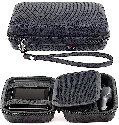 Digicharge Navi Hülle Hart Tasche für Garmin Drive 53 52 50LM 51LMT-S DriveSmart DriveAssist 55 50LM 50LMT-D 51LMT-S DriveLuxe 50LMT-D 51 5'' 5 Zoll GPS Navigationssystem Tragegurt und Zubehörfach
