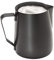 APS Milk Jug - Pot à lait de haute qualité en acier inoxydable avec revêtement anti-adhésif - Parfait pour faire de la mousse de lait - Pot universel noir 600 ml