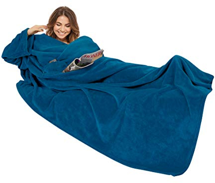Gözze - Premium Kuscheldecke mit Ärmeln und Brusttasche, 150 x 240 cm - Marineblau