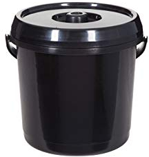 Whitefurze H07032 Plastic Bucket with Lid, 14 Litre-Black
