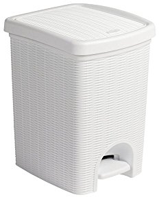 Tretmülleimer im Rattan Design mit herausnehmbaren Einsatz und 20 Liter Volumen im klassischen Weiß - für das Bad, die Küche oder das Büro