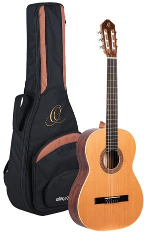 Ortega R180 Konzertgitarre Custom Made in 4/4 Größe handgefertig in Spanien massive Decke natur im seidenmatten Finish mit hochwertigem Gigbag