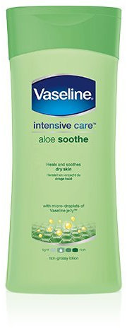Vaseline Essential Moisture Aloe Fresh Light Feeling Lotion 200Ml - Pack Of 4