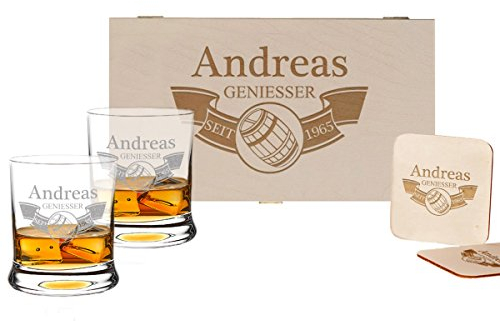 polar-effekt 5-TLG Whisky Geschenk-Set - 2 Leonardo Whiskygläser, 2 Untersetzer in Holzbox - Geschenkidee für Männer und Frauen - Personalisiert mit Gravur - Banner mit Fass
