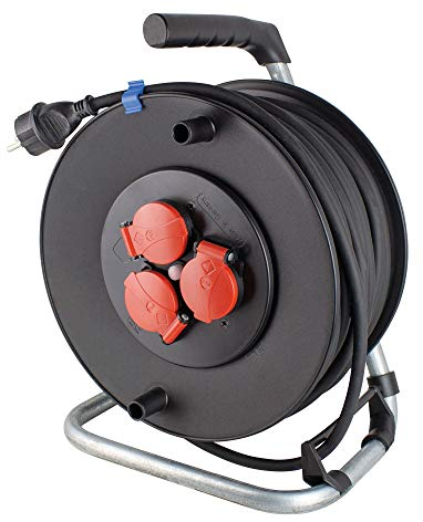 as - Schwabe Heimwerker Kabeltrommel, 25 m H05RR-F 3G1,5 Leitung 230V / 16A, mit 3 roten Schutzkontaktsteckdosen inkl. Klappdeckel & Thermoschutzschalter, IP44, Made in Germany, Schwarz, 10116
