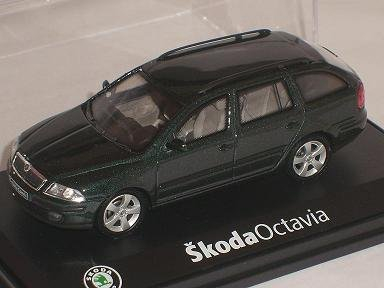 Abrex Skoda Octavia II Combi (2004) 1:43 Präzise gefertigte Replikate für Sammler – Realistische Details und hochwertige Verarbeitung für Ihre Modellauto-Sammlung Grün Natur Metallic