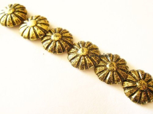 500 Daisy design brass upholstery nails - 12m diameter decorative furniture studs