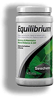 Seachem Equilibrium Aquarium Water Conditioner, 600 g