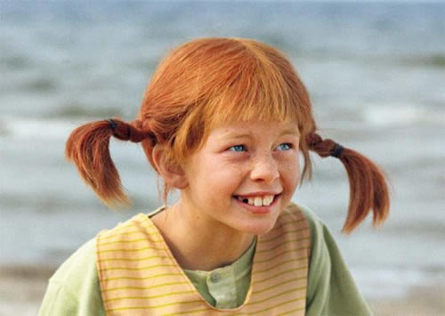 modern times 10er Set Postkarte PIPPI LANGSTRUMPF - Motiv: PL PIPPI LACHEND AM STRAND, Anlass: Kindermotive, Künstler/Verlag: KARTENKOMBINAT © Saltkråkan AB & AB Svensk Filmind, Größe: A6