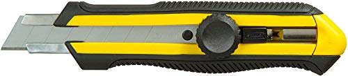 Stanley 0-10-417 Cutter 18 Mm Corps Bi-Matière Dynagrip - Blocage De La Lame, Lame Sécable En 7, Epaisseur 0.7Mm - Livré Avec 1 Lame