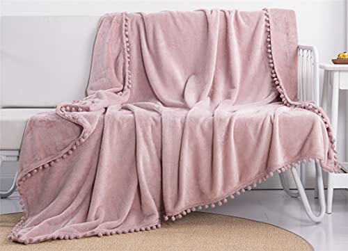 Hayisugal Kuscheldecke mit Pompoms Flanell Decke Einfarbig Mikrofaser Fleecedecke super Soft Überwurfdecke für Wohndecke Couchdecke Tagesdecke Sofadecke Bettdecke, Rosa, 150x200cm