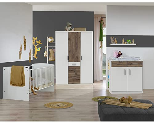 Lomadox Babyzimmer komplett Set mit Wickelkommode, Gitterbett, Kleiderschrank, Wandboard, Garderobe, 6-teilig in weiß mit Eiche Nb.