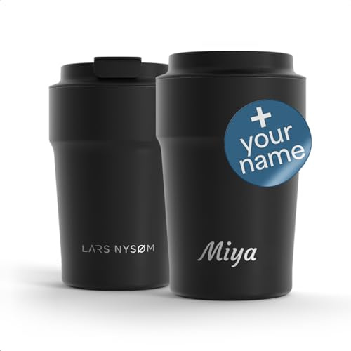 LARS NYSØM Personalisierter Thermo Kaffeebecher to go 380ml | Edelstahl Travel Mug 0,38 L mit Gravur | Auslaufsicherer Thermobecher als Geschenk mit Namen für Männer und Frauen (Cabon Black, 380ml)