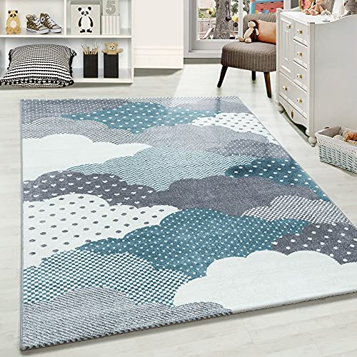 Carpetsale24 Kinderteppich Modern Wolken Design Blau und Grau 160 x 230 cm - Kurzflor Teppich Kinderzimmer Waschbarer Spielteppich Babyteppich für Junge und Mädchen Extra Weich Antiallergen Rechteckig