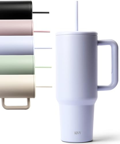 KIVY Thermobecher mit Strohhalm und Griff [24h Eiskalt] 1200ml Edelstahl Isolierbecher mit Henkel - Trinkbecher mit Deckel und Strohhalm - Tumbler Cup Modern - Tumbler Becher to go mit Strohhalm