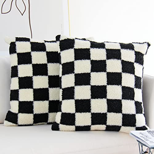 JOJUSIS Dekorative Wurfkissenbezüge Luxus Stil Schachbrett Muster Kissenbezug Super Soft Kunstfell Wolle Kissenbezüge für Couch Schlafzimmer 2 Stück (schwarz, 45,7 x 45,7 cm)