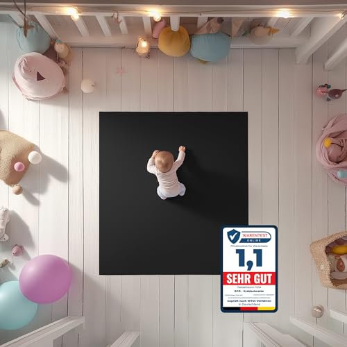 ECO Krabbelmatte Brummbär 80x120cm schwarz - OEKO-TEX zertifizierte Krabbel- und Spielunterlage aus Deutschland. Für kleine Füße, die Großes vorhaben!