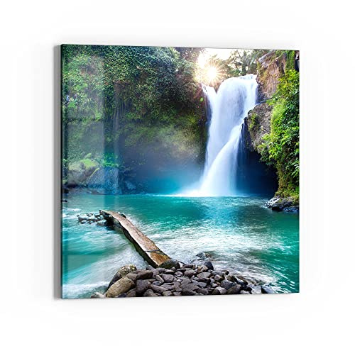 DEQORI Glasbild Echtglas | Motiv Tegenungan Wasserfall | quadratisch einteilig 50x50 cm | schöne Dekoration | Wandbild für Wohnzimmer, Schlafzimmer, Flur & Küche | moderne Wanddeko