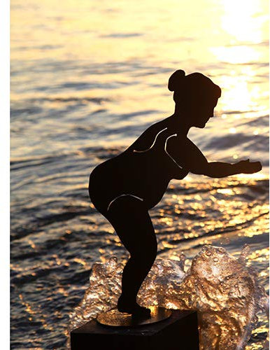 Costa Nova Badenixe auf Bodenplatte springend Mini H 15 cm