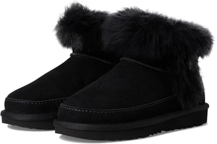 UGG Unisex Children's K Classic Ultra Mini Chalet Fashion Boots, black, 3 UK