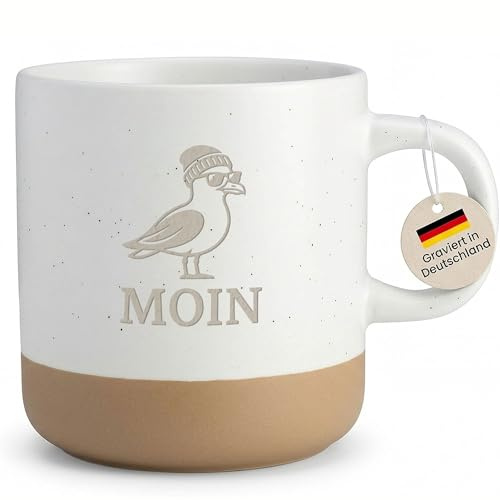 Moin Tasse mit Möwe Gravur Nordsee Design Kaffeetasse für Küstenfans, Norddeutsche, Strandliebhaber, maritimes Geschenk, Steingut - Henkel rechts