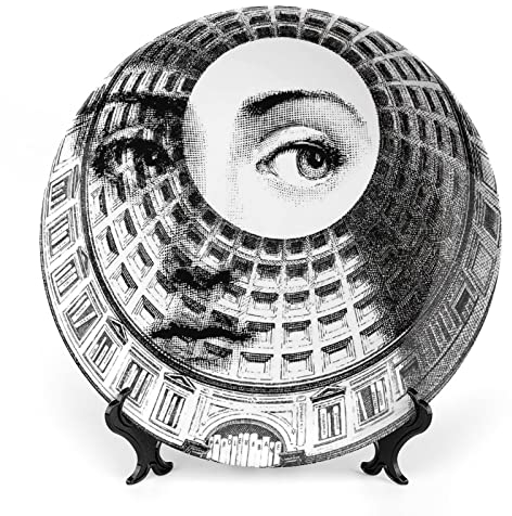 XYTDM Lina Cavalieri K31 - Piatto decorativo da parete, con motivo misterioso, con staffa e gancio speciale a molla, 20,3 cm