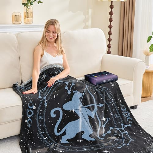 SYLC Schütze Sternzeichen Geschenke, Kuscheldecke Astrologie Geschenk FüR Frauen MäNner Geburtstag Abschluss Weihnachten Danksagung Sofadecke Gotische 150×130cm