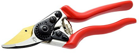 Spear & Jackson 6657TITAN Titanium Coated Short Blade Heavy Duty Bypass Secateurs