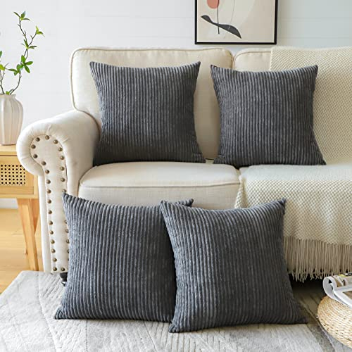 Sungeek 4er Set Kordsamt Kissenbezüge 45x45 cm, Dekorativ Zierkissenbezüge Weich Kissenbezug Dekokissen Sofakissen Couchkissen Deko Bezug Kissenhülle für Sofa Schlafzimmer Wohnzimmer (Dunkelgrau)