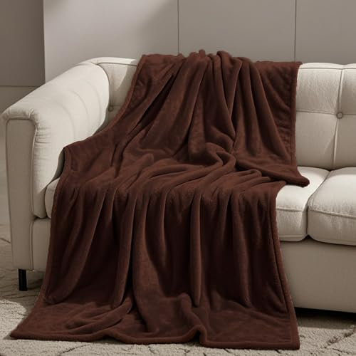 GOUTUI Premium Cashmere-Feeling 170 x 240 cm Weich/Warm/Flauschig Wohndecke Flanell Falten Beständig/Anti-Verfärben für Sofa Schlafzimmer, Braun