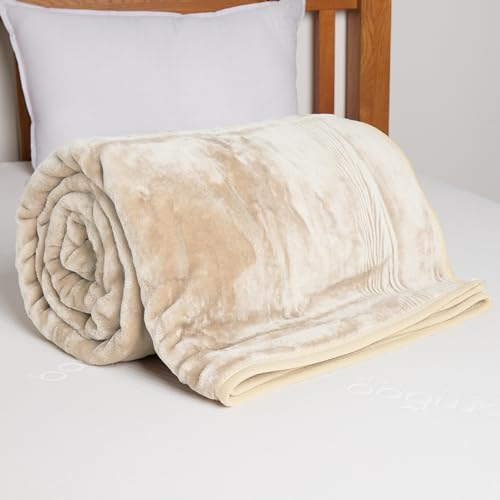 EGYPTO Luxury Cream Fleece Blanket Double – Warm & Cozy Large Faux Fur Throw for Sofas & bed – Anti Allergy Blankets – Versatile Outdoor Large Blanket Throw Double (150cm x 200cm, Cream)