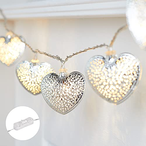 Lights4fun 20er LED silberne Herz Lichterkette mit Timer strombetrieben