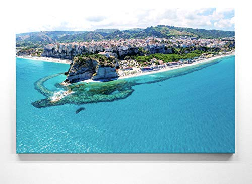 Atemberaubendes Leinwand-Bild Strand Italien Kalabrien - als 90x60cm großes XXL Wandbild, toll als Hintergrund & Deko für Wohnzimmer & Schlafzimmer. Fertig aufgespannt auf 4cm Holz-Keilrahmen