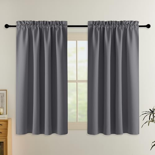 PONY DANCE Verdunkelungsvorhang Kurz Thermo Vorhänge gegen Hitze 2er Set | H160 x B140 cm, Grau, Blickdicht, mit Stangedurchzug, für Kleine Fenster, Sichtschutz, für Wohnzimmer, UV-schutz