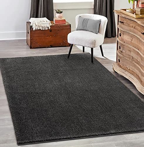 the carpet Grande Moderner Flauschiger Dichter Kurzflor Wohnzimmer Teppich, Supersoft Feeling, Elegant und Pflegeleicht, Anthrazit, 160 x 230 cm