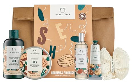 The Body Shop Nourish & Flourish Shea Geschenkset – 5-teilig: Duschcreme, Körperbutter, Körperspray, Handbalsam & Ramie-Badeschwamm – Für sehr trockene Haut – Vegan