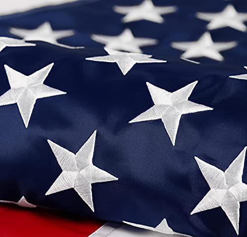 Bandiera americana: bandiera americana più lunga durata in nylon – stelle ricamate – strisce cucite – protezione UV perfetta per esterni, Nylon, 1x1.5 ft