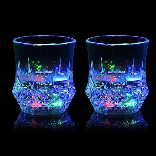 ITODA 2pcs Gobelets Lumineux à LED Multicolores 200ml Verres à Boisson Changeant de Couleur Verres à Liqueur Automatique Tasse Clignotante Amusants Décoration Bar Fête Cadeau pour Anniversaire Noël